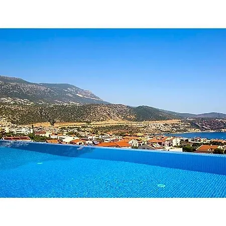 Sleeps 10 With Pool And Wifi וילה