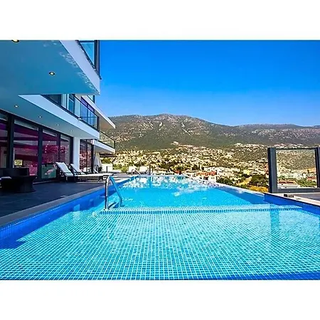 Sleeps 10 With Pool And Wifi וילה *